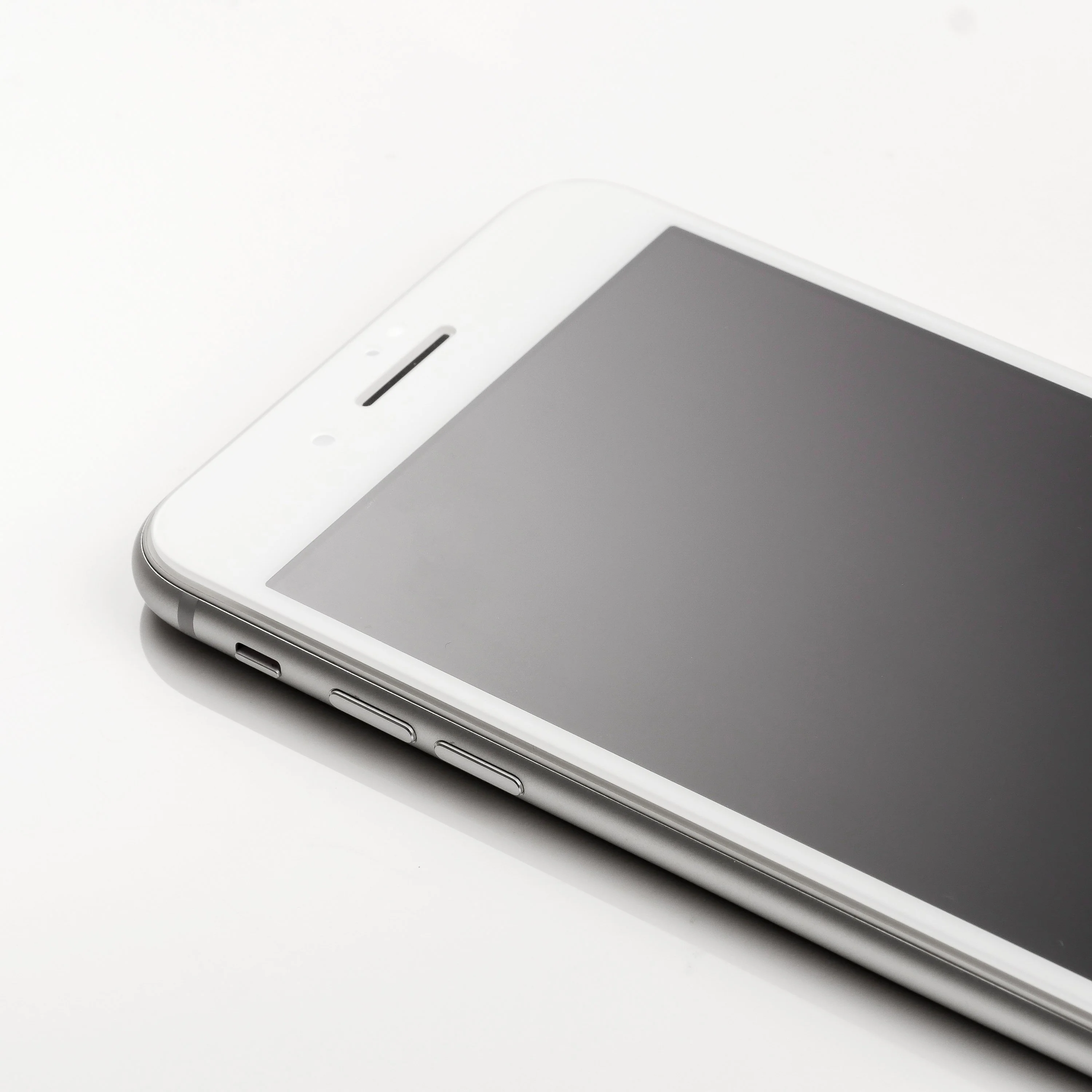 RhinoShield 9H Hartglas Displayschutzfolie für iPhone 8 Plus [Edge to Edge] - Image 5